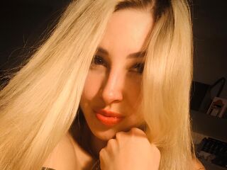 hot cam girl fingering pussy LisaVale