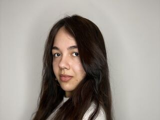 closeup cam MalorieNotti