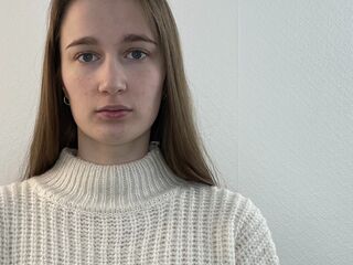 fingering camgirl video MarcelineLeja