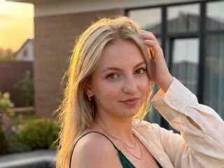 fingering cam girl video MauritaSaborio