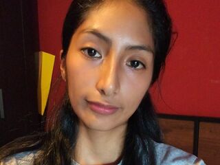 cambitch MayraBravo