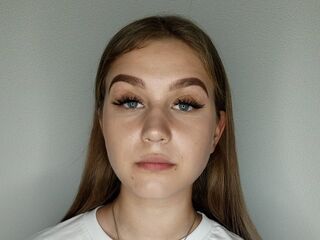 naked camgirl masturbating with dildo MeganPerson