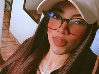 webcamgirl chat room MeliRivers