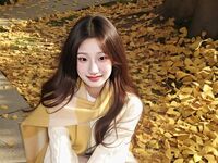 nude webcamgirl photo MoleSon