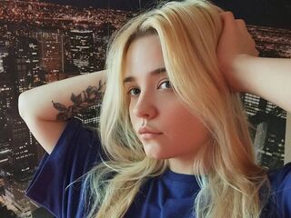 free nude cam MonnieMoniz