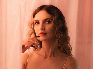 naked camgirl picture MoonSeraphine