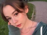 nude cam girl photo MozelleSchenz