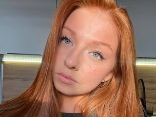 cam NicoleTatako