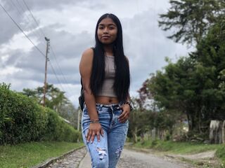 hot webcam slut NoaMorelli