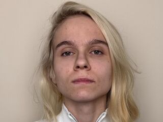 naked cam girl photo PoulaShade