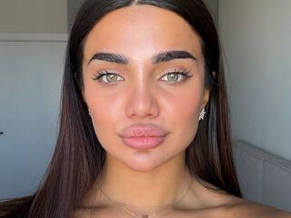 topless cam girl ReannaGubala