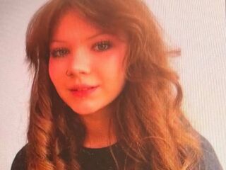 cam girl playing with sextoy RosieWalmont
