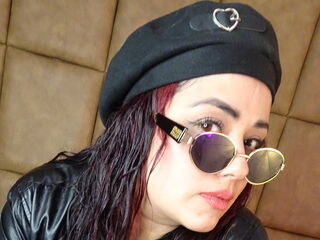 camgirl showing pussy SandyGuzman