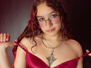 nude gamgirl SaritaDay