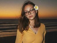 fingering webcamgirl ShakitaKalama