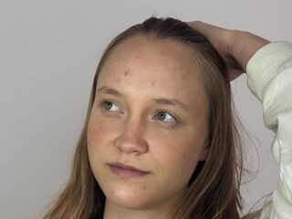 fingering webcamgirl SharriDougan