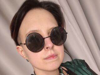 naked cam chatroom ShaunteBarranco