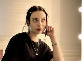 camgirl masturbating SilviaTieken