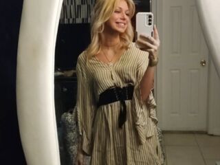 camgirl livesex SuzySweetSteps