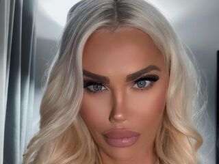 live chatroom ToriCommings