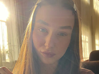 fingering webcamgirl TristaCarmody