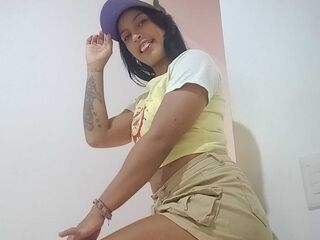 adult video chat room YuliFernanda